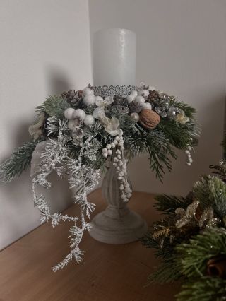 Dva stejné svícny, ale každý trochu jinak. ❤️ Jak se Vám líbí?